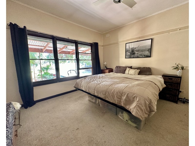 255 VICTORIA STREET, Deniliquin NSW 2710