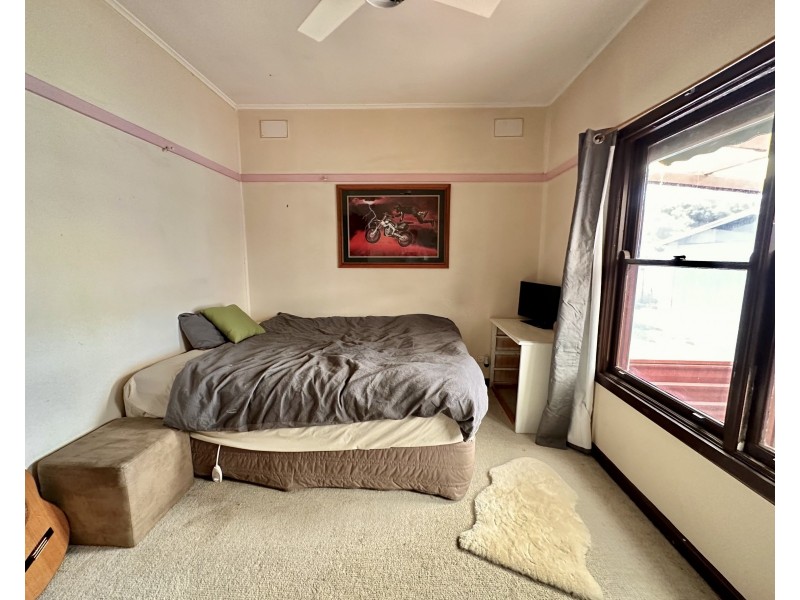 255 VICTORIA STREET, Deniliquin NSW 2710