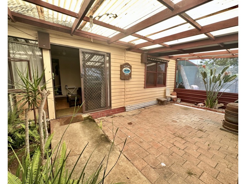 255 VICTORIA STREET, Deniliquin NSW 2710