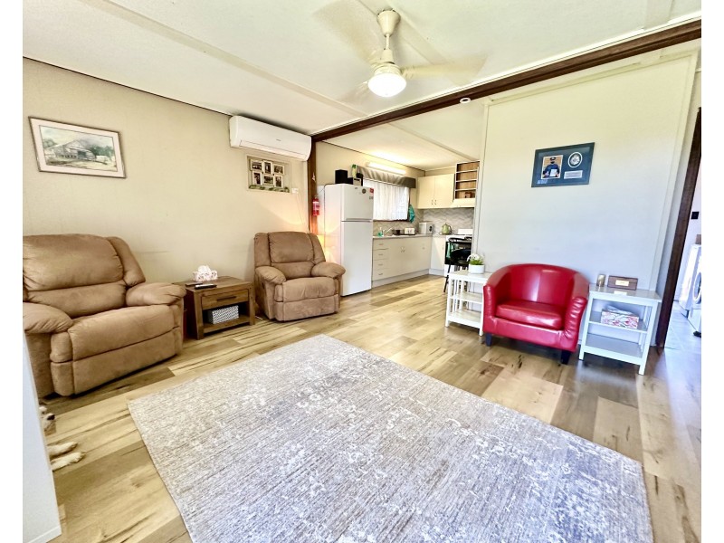 425 Whitelock Street, Deniliquin NSW 2710