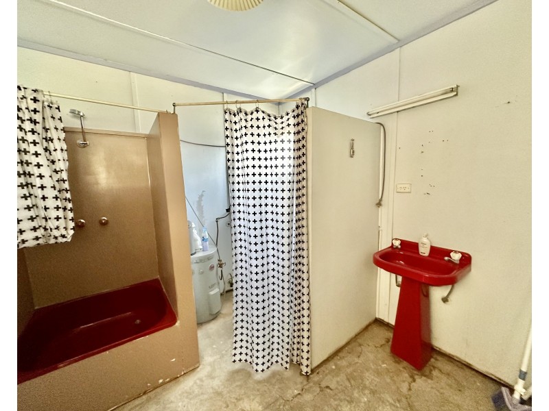 425 Whitelock Street, Deniliquin NSW 2710