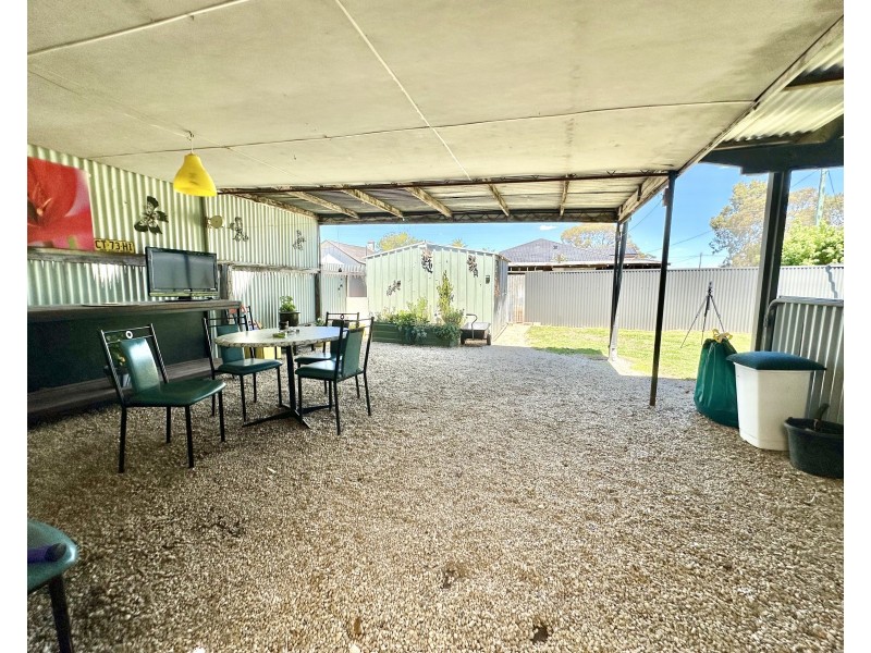 425 Whitelock Street, Deniliquin NSW 2710