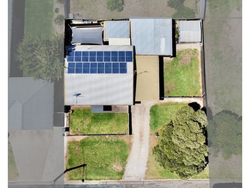 425 Whitelock Street, Deniliquin NSW 2710