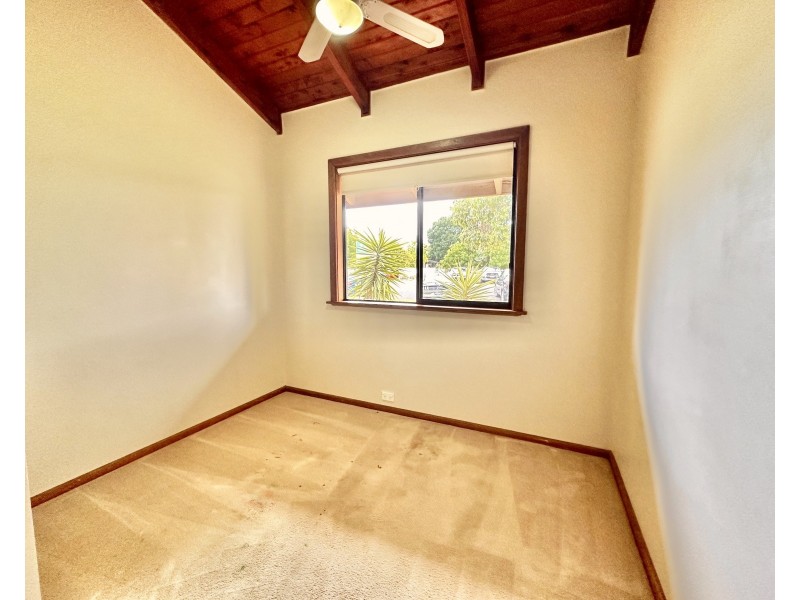 255 COKE STREET, Hay NSW 2711