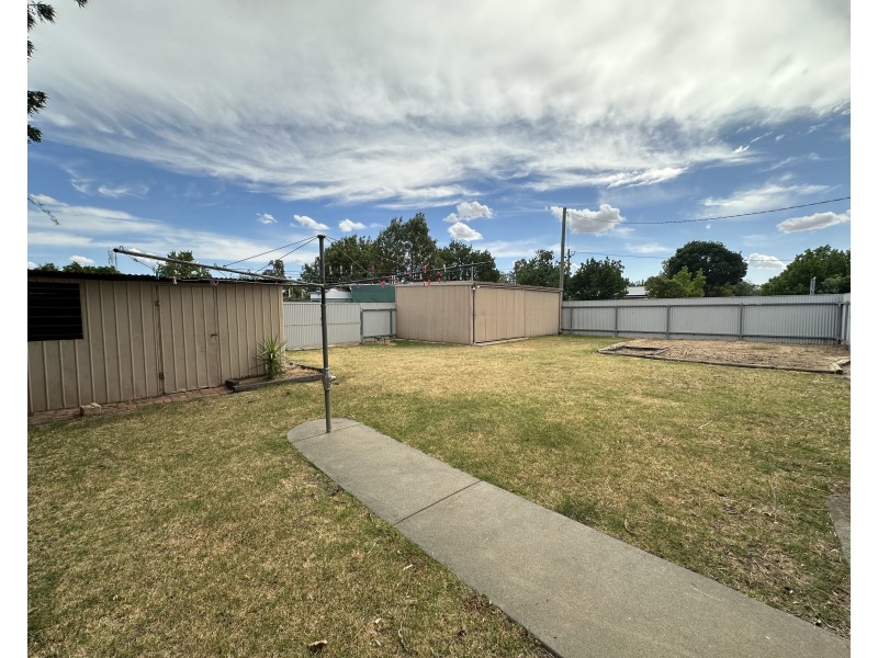 255 COKE STREET, Hay NSW 2711