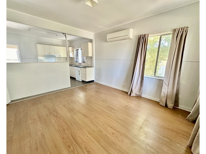 226 Lindsay Street, Hay NSW 2711