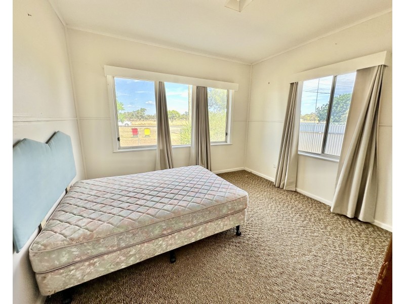 226 Lindsay Street, Hay NSW 2711