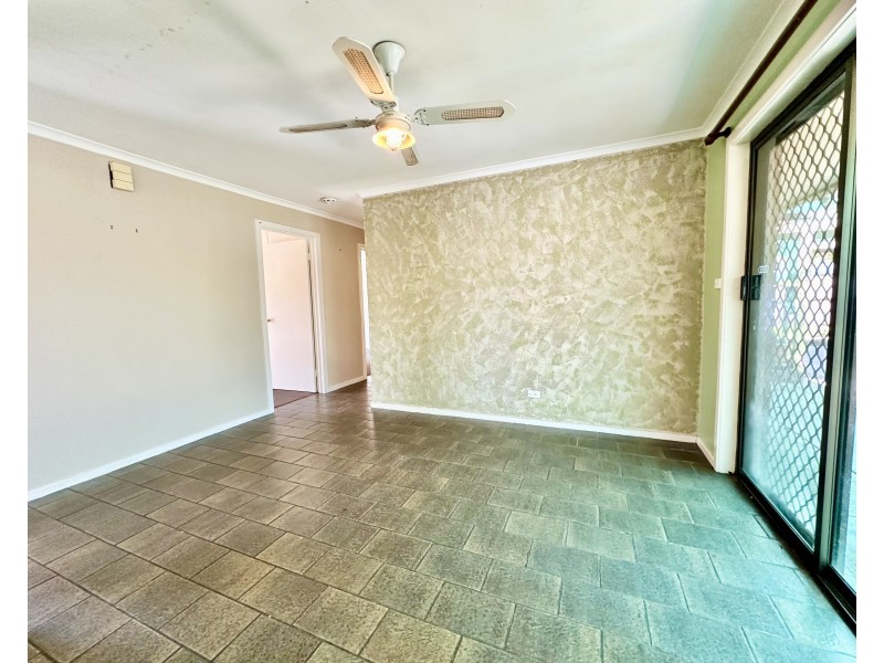 111 Decimus Street, Deniliquin NSW 2710