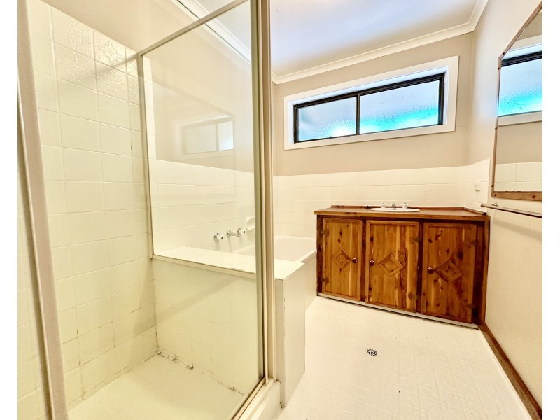 111 Decimus Street, Deniliquin NSW 2710