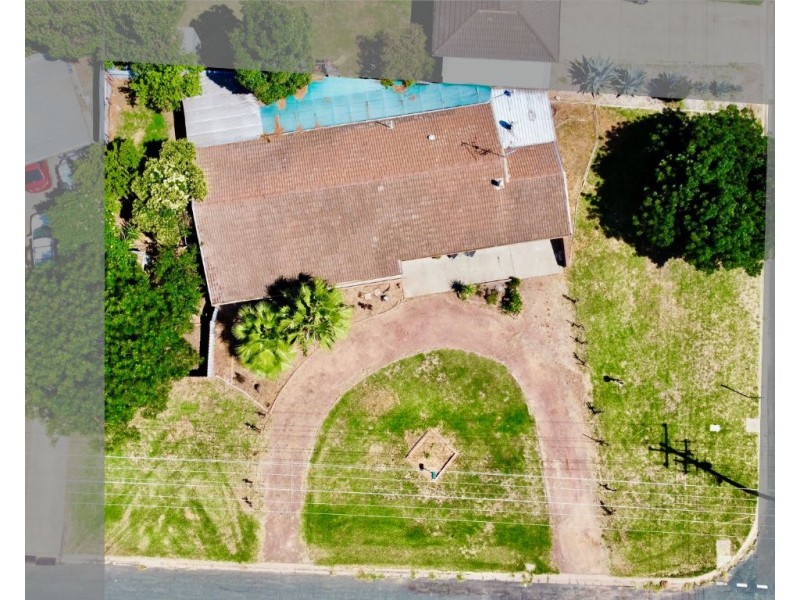 111 Decimus Street, Deniliquin NSW 2710