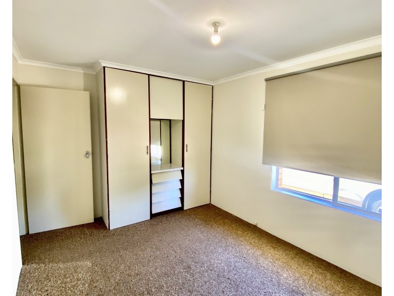 2/225 MAIDEN LANE, Hay NSW 2711