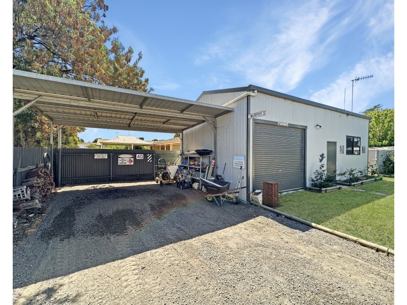 93 Hardinge Street, Deniliquin NSW 2710