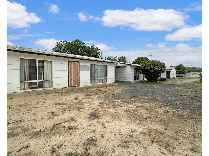 1-3/525 CLAY STREET, Hay NSW 2711