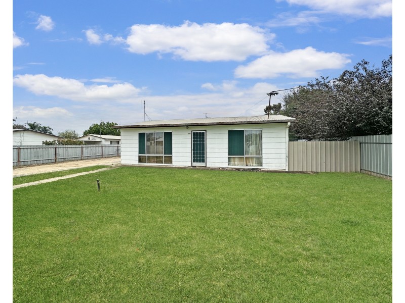 1-3/525 CLAY STREET, Hay NSW 2711