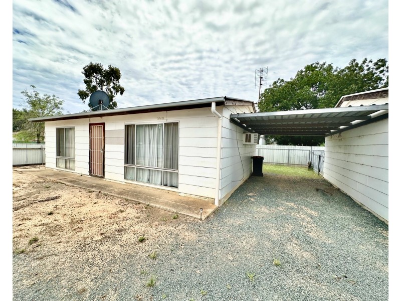 1-3/525 CLAY STREET, Hay NSW 2711