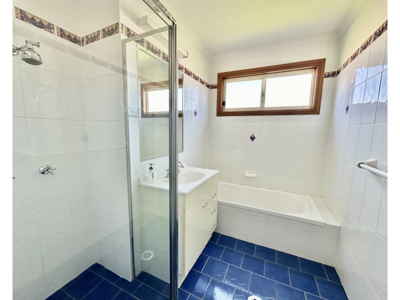 2 Meakes Street, Hay NSW 2711