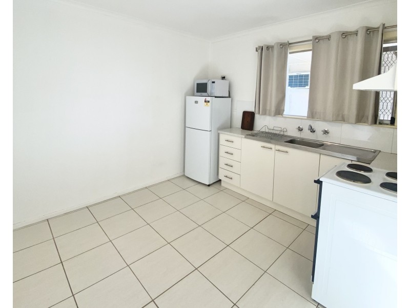 3/319 Church Street, Hay NSW 2711