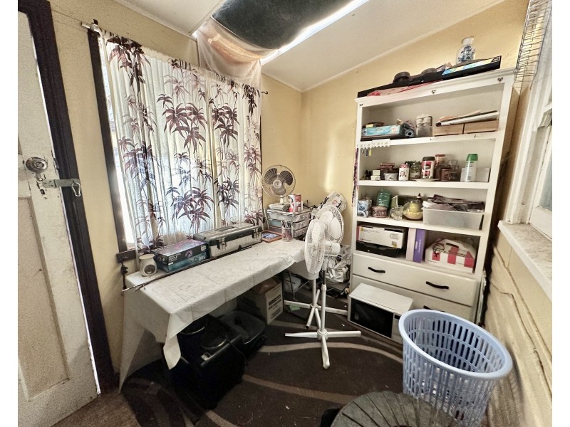 369 MACAULEY STREET, Hay NSW 2711