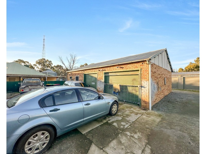 343-345 Herriot Street, Deniliquin NSW 2710