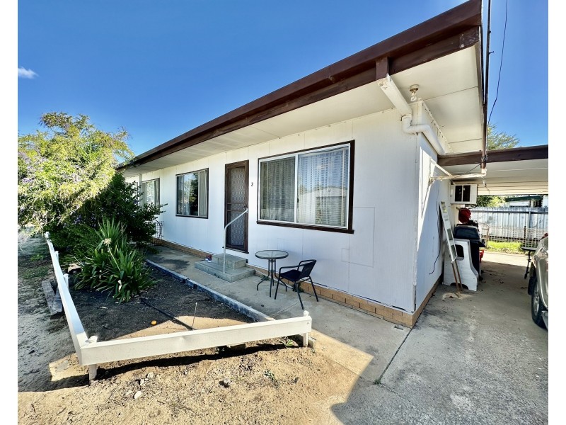 406 CADELL STREET, Hay NSW 2711