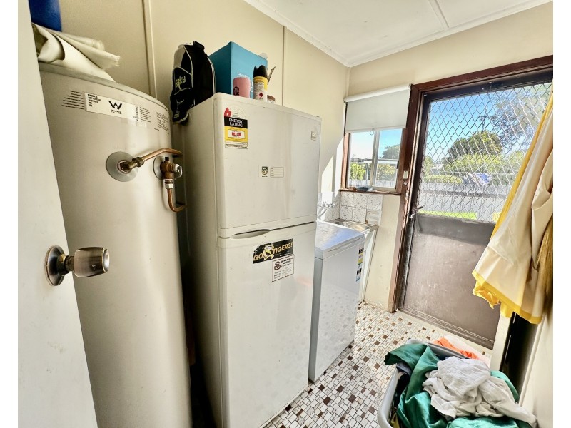 406 CADELL STREET, Hay NSW 2711