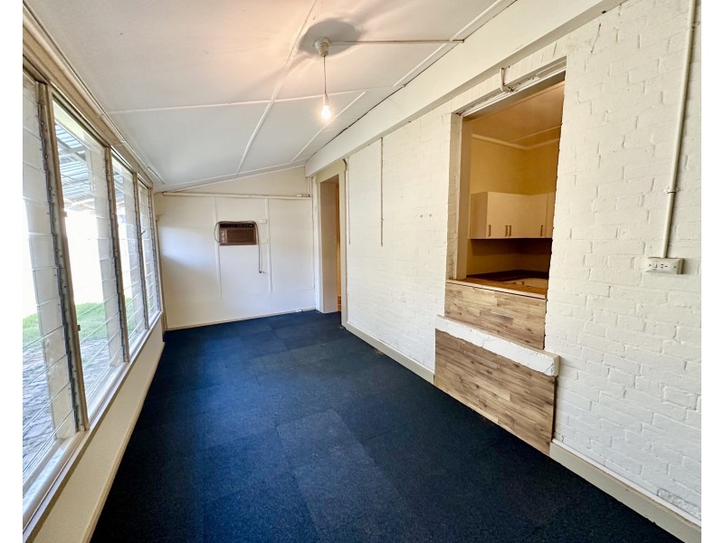 430 Orson Street, Hay NSW 2711