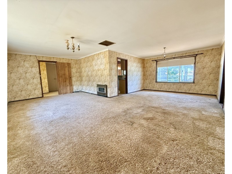 454 Church Street, Hay NSW 2711