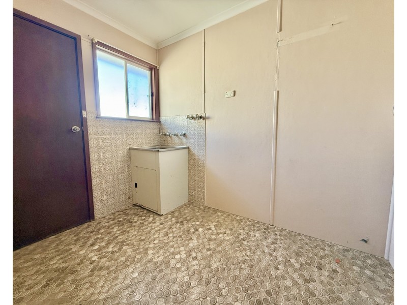 454 Church Street, Hay NSW 2711