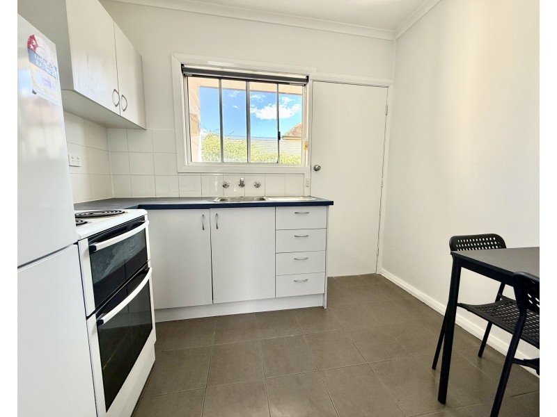 4/219 PINE STREET, Hay NSW 2711