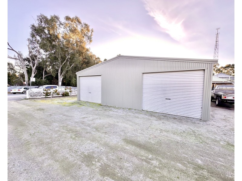 343-345 Herriott St, Deniliquin NSW 2710