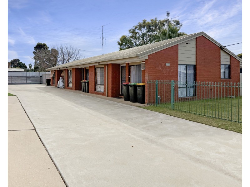 2/115 Fowler Street, Deniliquin NSW 2710