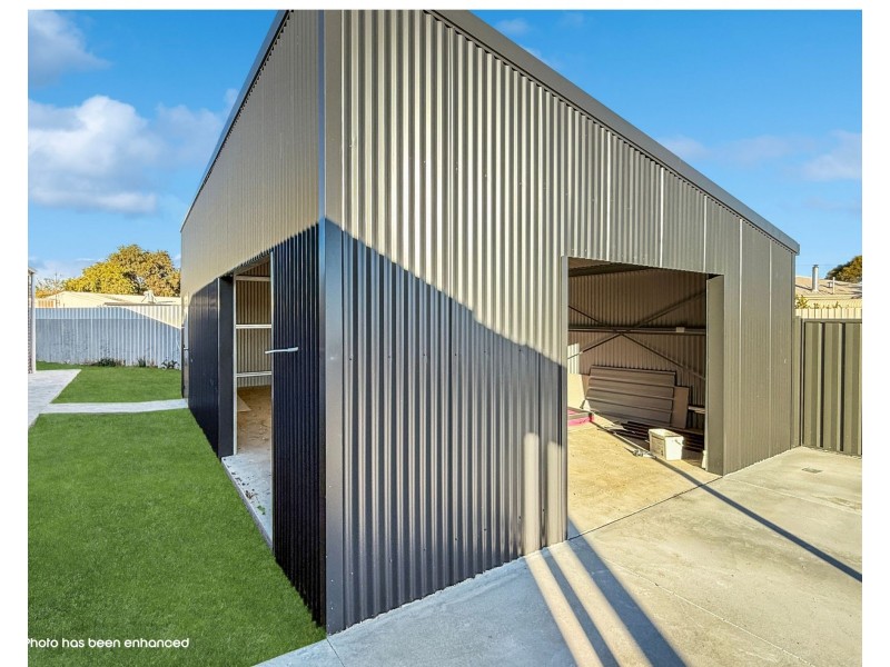 6 Robert Walter Place, Deniliquin NSW 2710