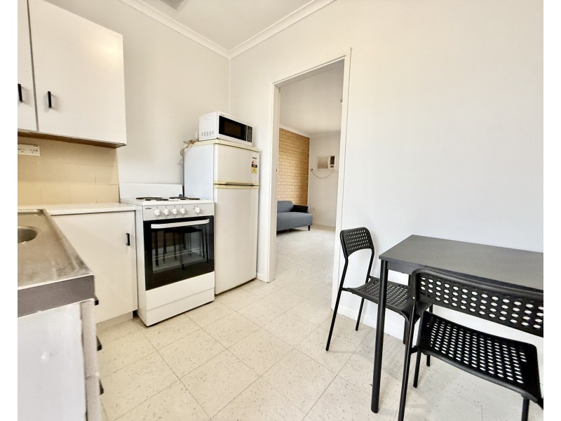 5/219 PINE STREET, Hay NSW 2711