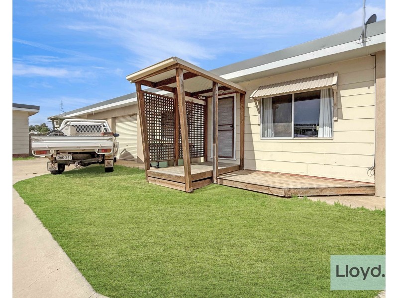 2/449 CADELL STREET, Hay NSW 2711