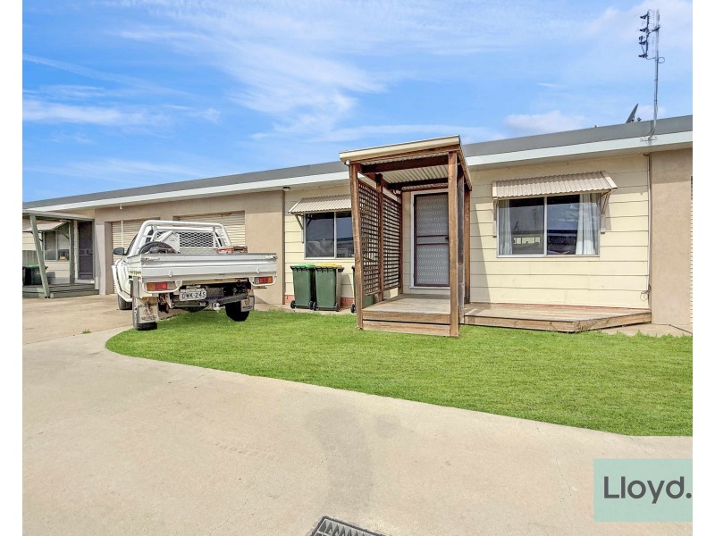 2/449 CADELL STREET, Hay NSW 2711
