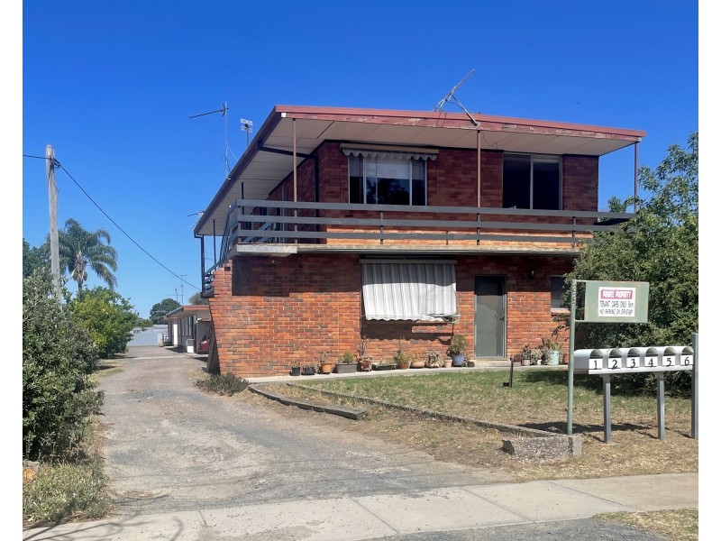 5/227 Edward Street, Hay NSW 2711