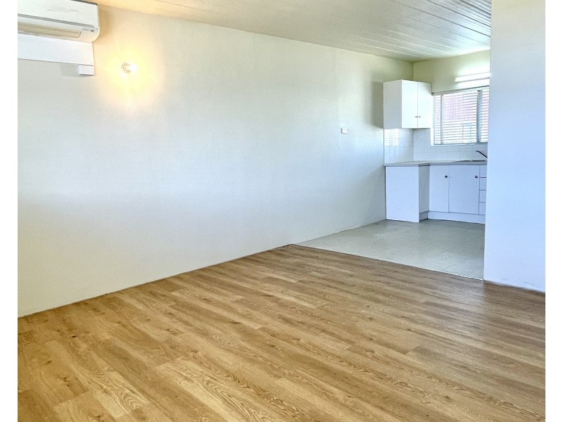 5/227 Edward Street, Hay NSW 2711