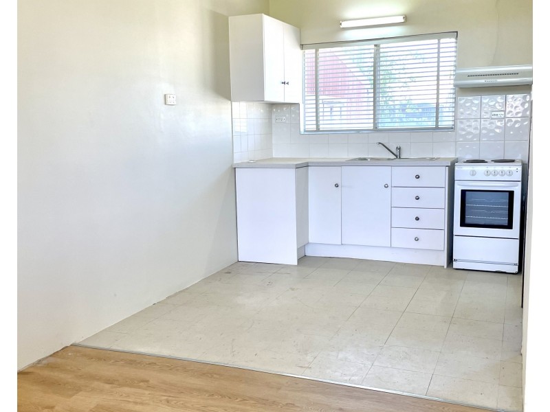 5/227 Edward Street, Hay NSW 2711