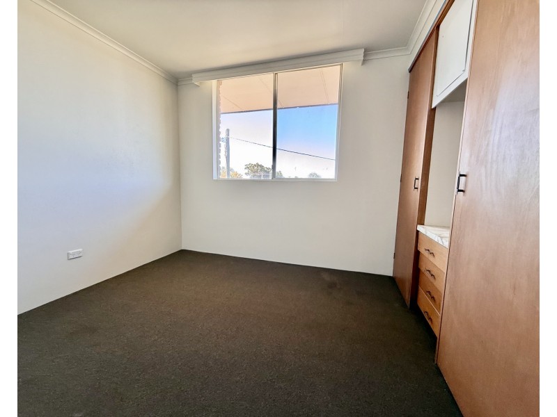 6/227 Edward Street, Hay NSW 2711