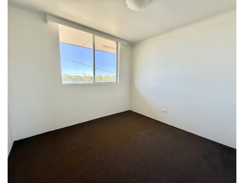 6/227 Edward Street, Hay NSW 2711