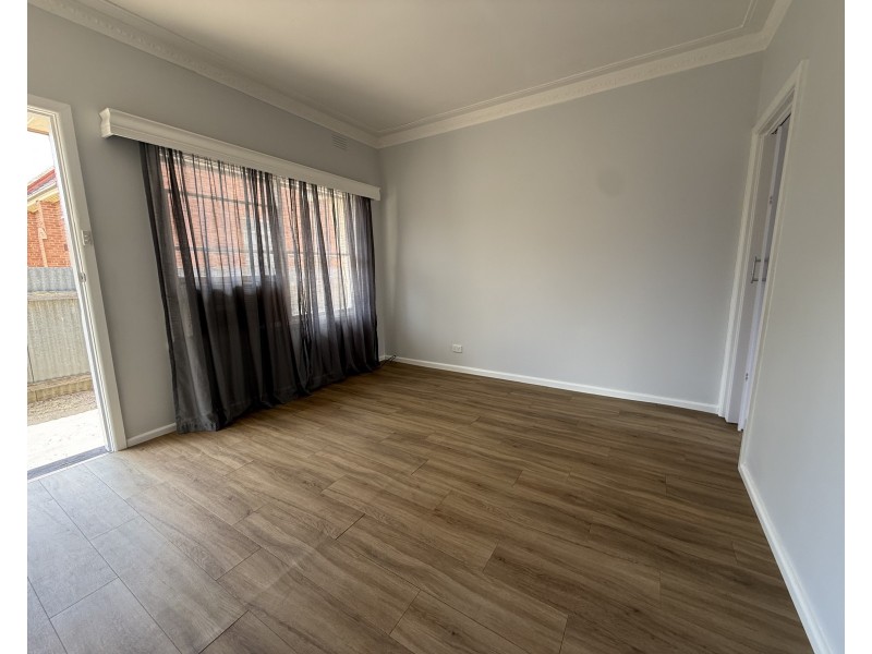 2/350 Harrison Street, Deniliquin NSW 2710