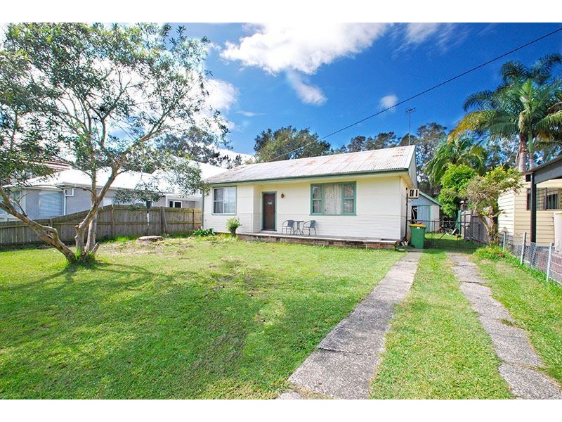 15 Restella Ave, Davistown NSW 2251