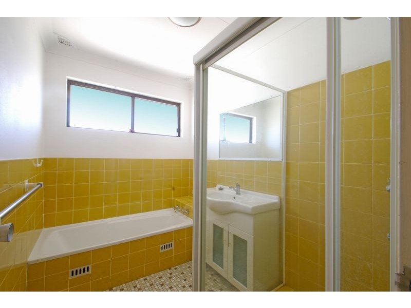 3/27 George St, East Gosford NSW 2250