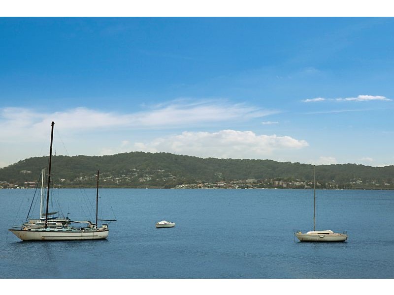 121 Steyne Rd, Saratoga NSW 2251