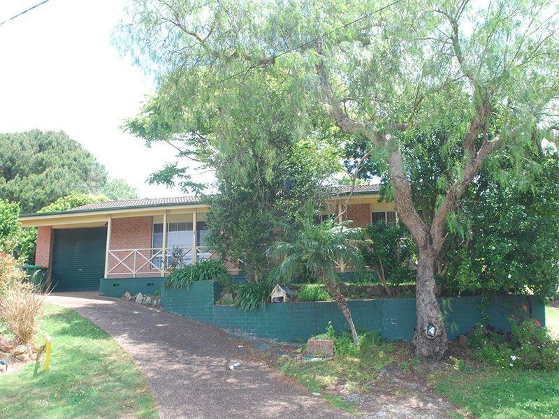 4 Aquarius Cl, Kincumber NSW 2251