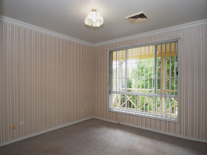 4 Aquarius Cl, Kincumber NSW 2251