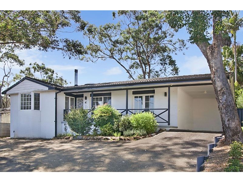 284 Avoca Drive, Green Point NSW 2251