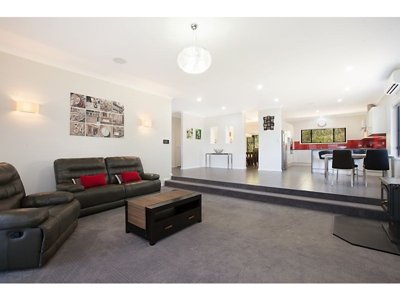 8 Mortons Close, Kincumber NSW 2251