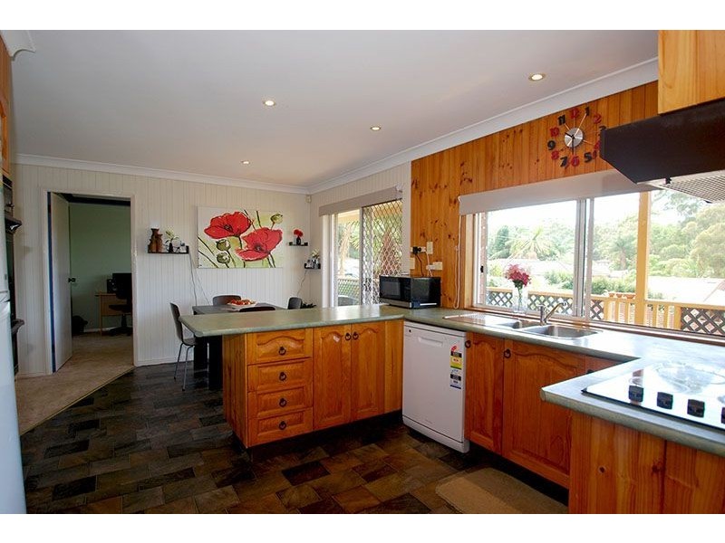 61 Oberton St, Kincumber NSW 2251