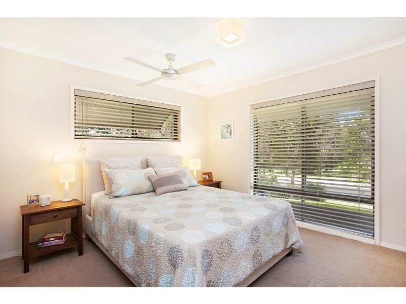106 Henderson Rd, Saratoga NSW 2251